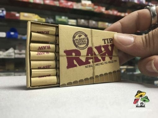 Photo of a pack of Raw Pre-Rolled Tips (21 count)
